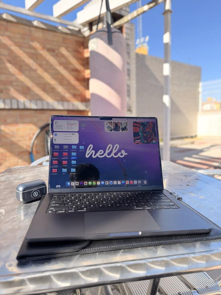 MacBook Pro M2 Pro
